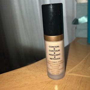 Too faced Born This Way Concealer